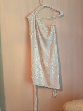 Princess Polly One-Shoulder A-symmetrical hem Sequin Mini Dress white size 4